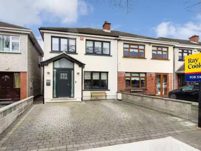 37 Heatherview Avenue, D24 PPR6, Aylesbury, Dublin 24 is for s.