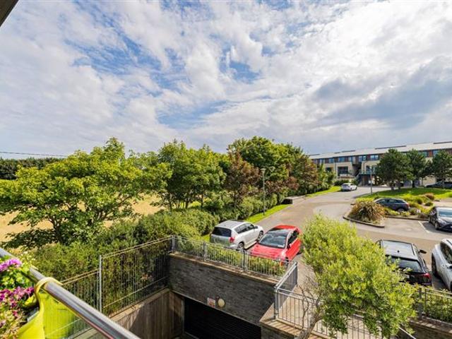 37, Kittiwake, Barnageeragh Cove, Skerries, County Dublin P. Marry & Associates 4733 MyHome. Ie Residential