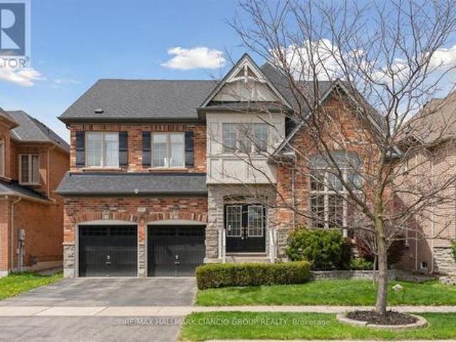 37 Maplebank Crescent, Whitchurch Stouffville, ON, L4A 0R8 house for sale | Listing ID N12137 | Royal LePage