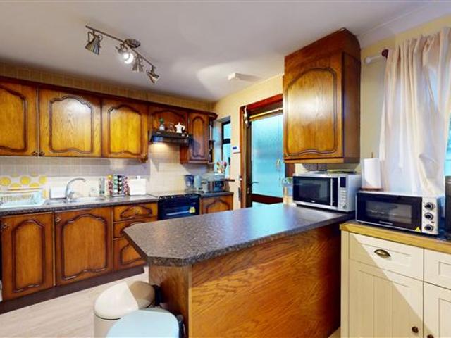 37 Maplewood Park, Tallaght, Dublin 24 Dixon Residential Limited 4907 MyHome. Ie Residential
