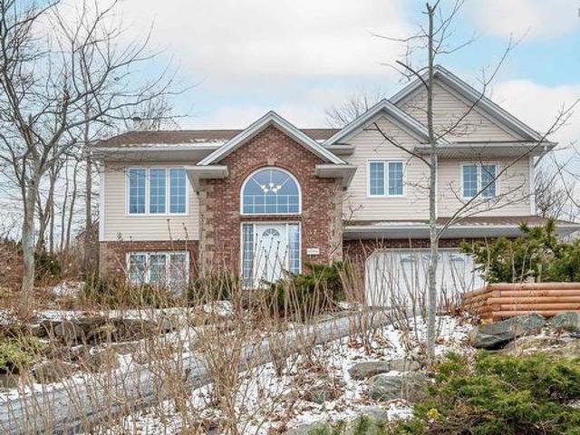 37 Mountain Ash Court, Dartmouth, NS, B2Y 4N3 house for sale | Listing ID 202501 | Royal LePage