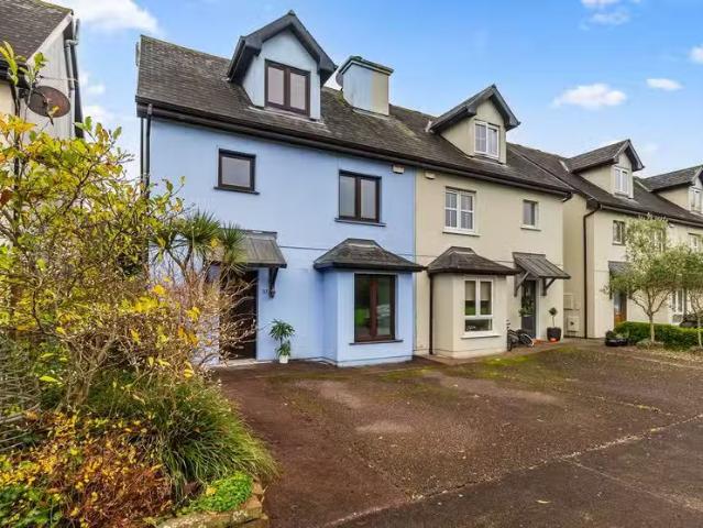 37 Na Banta, Ladysbridge, Co. Cork, P25XY77 is for sale