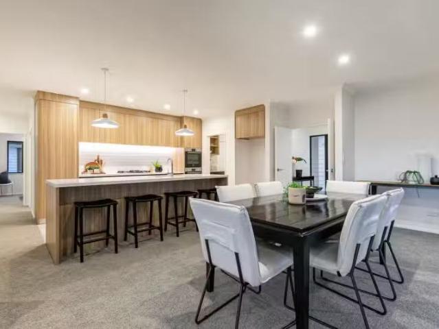 37 Parkland Loop, Milldale, Rodney