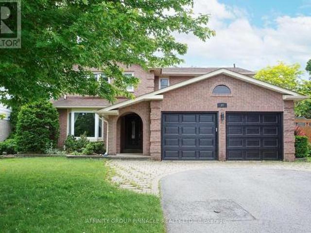 37 Parkway Avenue, Kawartha Lakes Lindsay, ON, K9V 5J7 house for sale | Listing ID X13476 | Royal LePage