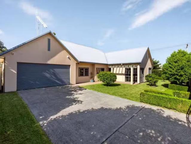 37 Princes Street, Cambridge, Waipa For Sale