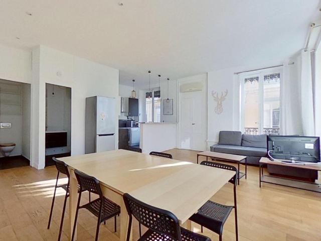 37 rue Paul Chenavard Lyon 69001 T3 Meublé 1400 €CC