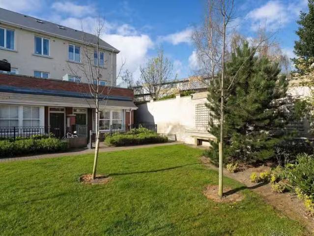 37 Stillorgan Gate, Kilmacud Road Upper, D14W0V2 is for sale