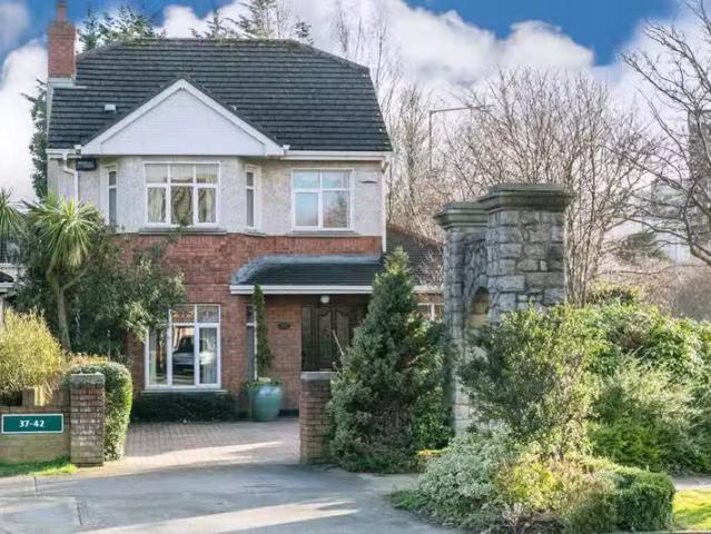 37 Stillorgan Heath, Stillorgan, Co. Dublin, A94VF65 is for sale