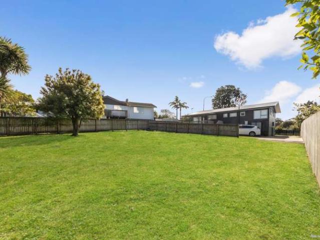 37A Oreil Avenue, West Harbour, Waitakere City