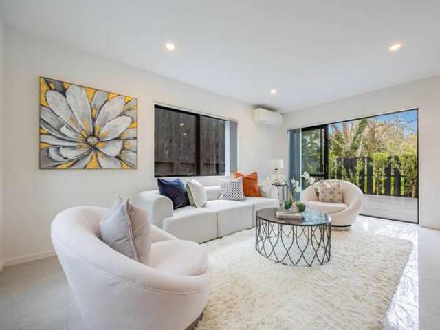 37C Matipo Road, Mairangi Bay, North Shore City