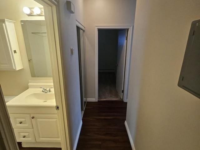 3409 Centre Street NW 1 Bedroom Apartment for Rent at 3409 Centre St Nw, Calgary, AB T2E 2X7 Highland Park