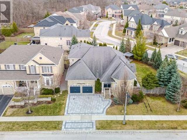 3409 Liptay Avenue, Oakville, ON, L6M 0M8 house for sale | Listing ID W13127 | Royal LePage