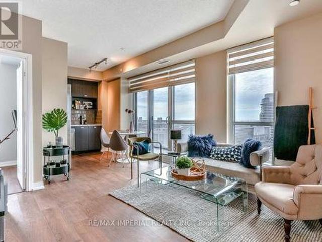 3402 Village Green Square, Toronto, ON, M1S 0L7 lease for lease | Listing ID E13465 | Royal LePage