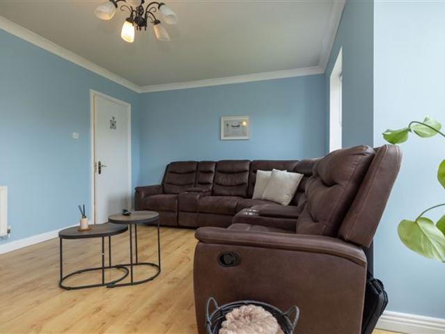 340,000 | 21 The Drive, Lakepoint, Mullingar, Co. Westmeath Sherry FitzGerald Davitt & Mullingar 5001 MyHome. Ie Residential