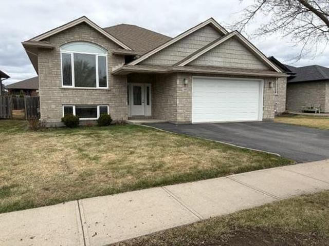 340 Clearwater Way, Thunder Bay, ON, P7B 7B7 house for sale | Listing ID TB2600 | Royal LePage