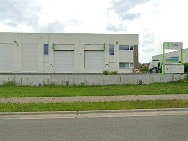 340 m2 warehouse for sale in Tubeke