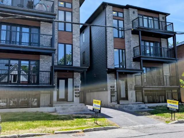 340 Shakespeare Street, Unit 2: 3 Bedroom Apartment Ottawa