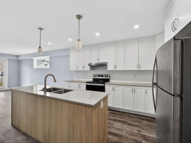 340 Shakespeare Street, Vanier, Ottawa, Vanier, ON, Canada