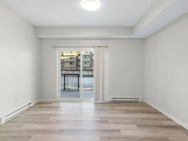 3412, 33 Carringhmam Gate NW 1