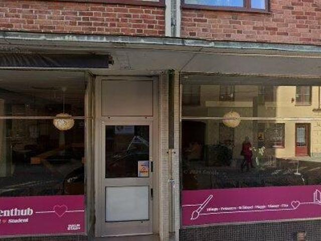 341 m2 klinik uthyres i Halmstad