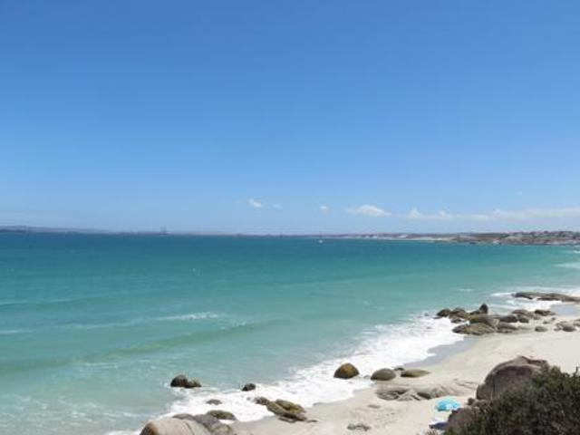 341 m² Land available in Waterfront