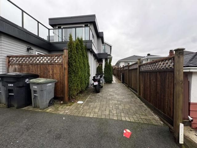 3429 Dundas Street, Vancouver, BC, V5K 1R9 Single Family Property For Sale | Listing ID R3128 | Royal LePage