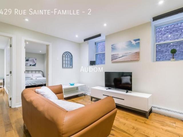 3429 Rue Sainte Famille 2