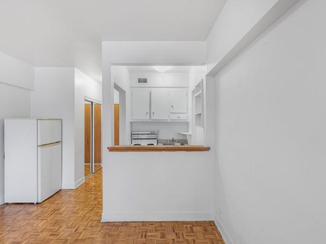3420 Rue Ste Famille, Montréal Le Plateau Mont Royal, QC H2X