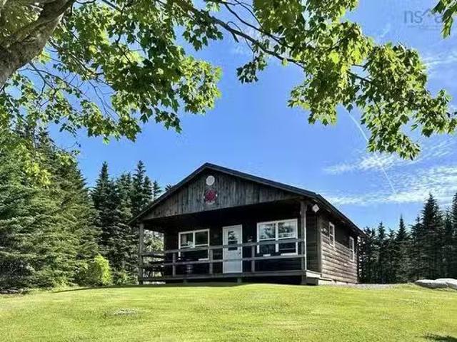 3421 Highway16, Upper Fox Island, NS, B0H 1H0 house for sale.