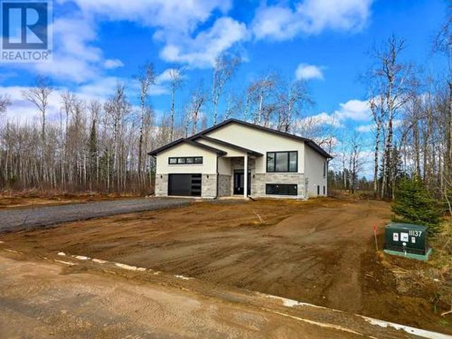 3435 King George'S Park Dr. Thunder Bay, ON, P7K 1K8 house for sale | Listing ID TB2601 | Royal LePage