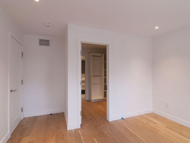 3435 Rue Drummond