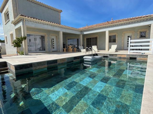 34320 Fontès Villa de 192.50 m2 sur terrain de 967 m2 4 chambres piscine