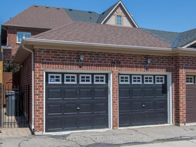 3432 Eglinton Avenue W, Mississauga | 3Beds/4Bath, Townhouse, $999,000 | Condos. Ca