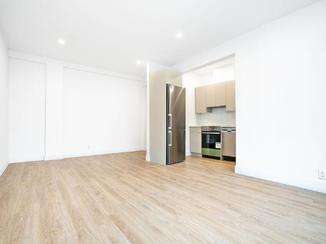 3440 Ridgewood