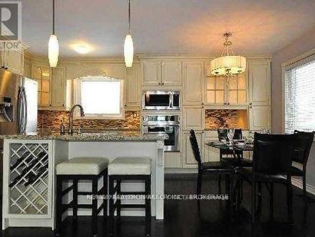344 Moore Park Avenue, Toronto, ON, M2R 2R6 house for sale | Listing ID C12852 | Royal LePage