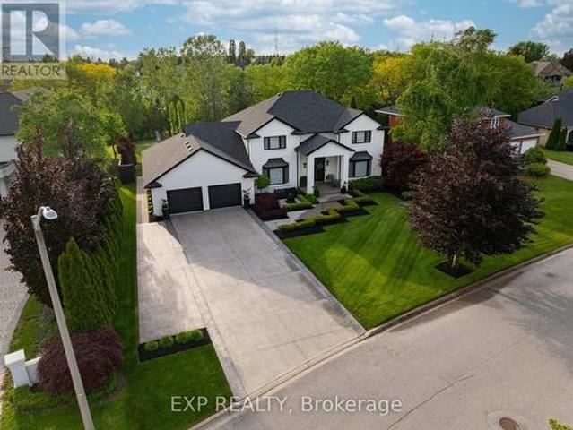 3459 Notre Dame Court, Niagara Falls Mt. Carmel, ON, L2H 2X3 house for sale | Listing ID X13419 | Royal LePage