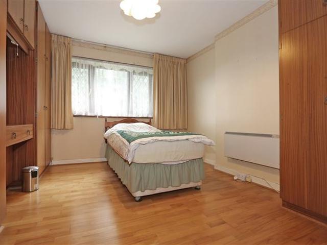 345,000 | Curralime, 25 Strandville Gardens, O'Callaghan Strand, Limerick Sherry FitzGerald Limerick 5023 MyHome. Ie Residential