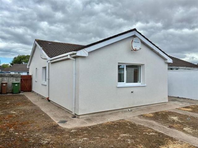 345,000 | 14 Comeragh Crescent, Dungarvan, Waterford REA Spratt 5019 MyHome. Ie Residential