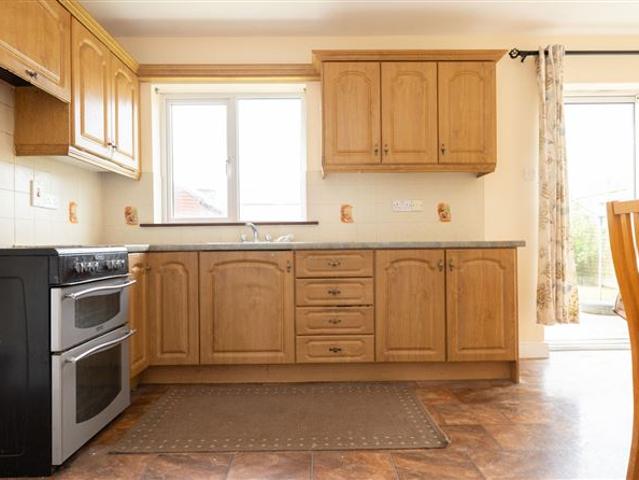 345,000 | 134 College Hill, Mullingar, Westmeath Sherry FitzGerald Davitt & Mullingar 5002 MyHome. Ie Residential