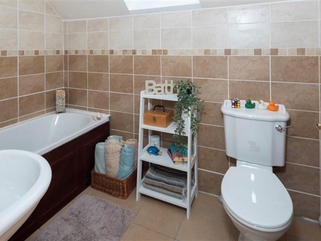 345,000 | 40 Na Bánta, Ladysbridge, Castlemartyr, Co. Cork Kennedy Estate Agents 5017 MyHome. Ie Residential