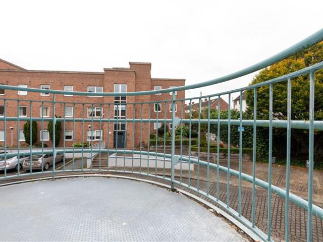 345,000 | 65 The Tramyard, Inchicore, Dublin 8 Herbert & Lansdowne Estate Agents 4973 MyHome. Ie Residential