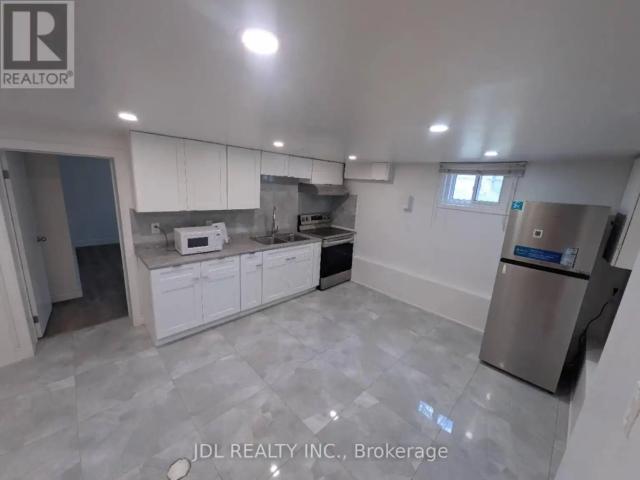 345 CENTRE STREET E