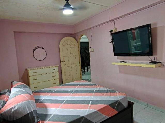 345 Tampines Street 33 HDB Apartment Room Rental, $1,500, 1 Bed 2 Bath 1,195 sqft $1.26 psf
