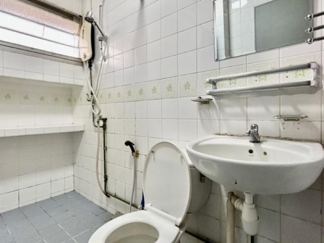 345 Tampines Street 33 HDB Apartment Room Rental, $950, 1 Bed 1 Bath 150 sqft $6.33 psf