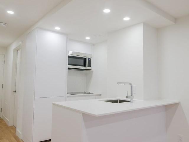 3460 Rue Durocher Studio Apartment for Rent at 3460 Rue Durocher, Montréal, QC H2X 2E3 Milton Parc