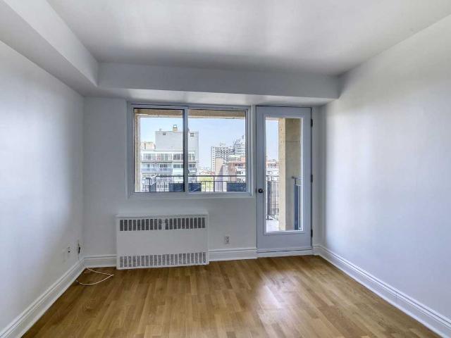3460 Rue Durocher Studio Apartment for Rent at 3460 Rue Durocher, Montréal, QC H2X 2E3 Milton Parc
