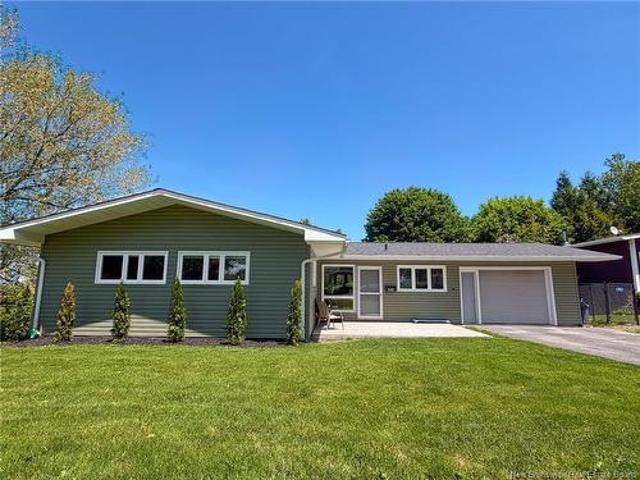 346 Gilmour St, Oromocto, NB, E3V 1E6 house for sale | Listing ID NB141488 | Royal LePage