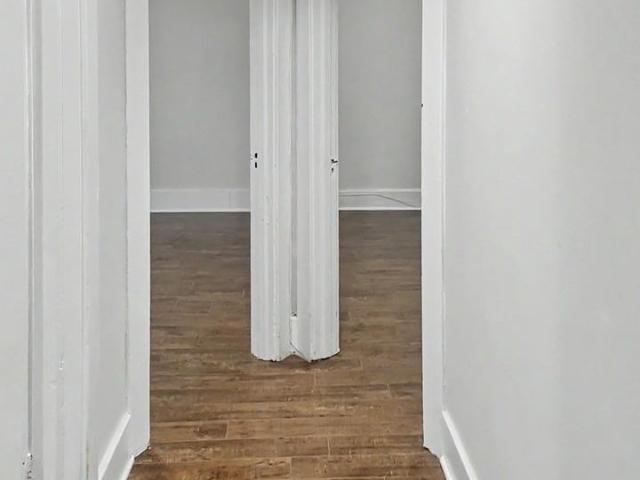 346 Fifth Ave 2 Bedroom Apartment for Rent at 346 Fifth Ave, Ottawa, ON K1S 2N8 The Glebe