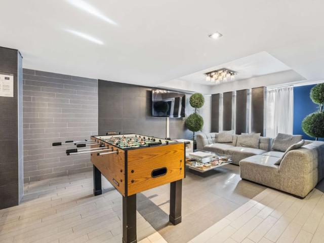 3475 De La Montagne Amazing 1 Bedroom Apartment