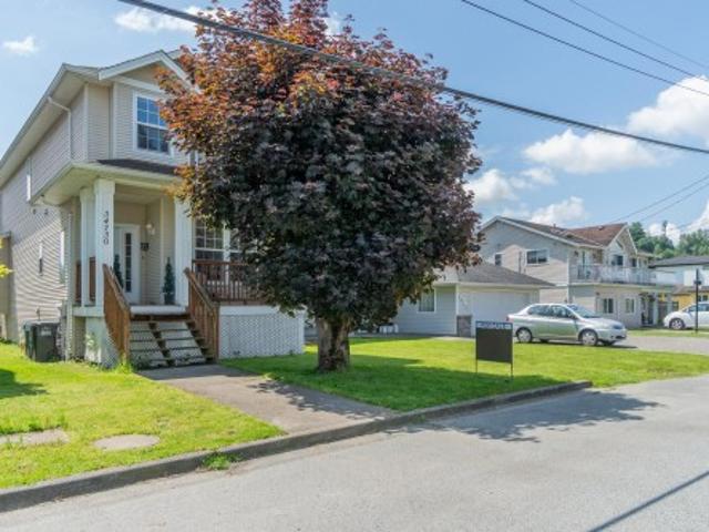 34730 2 Avenue, Abbotsford, BC, V2S 8C2 house for sale | Listing ID R3006 | Royal LePage